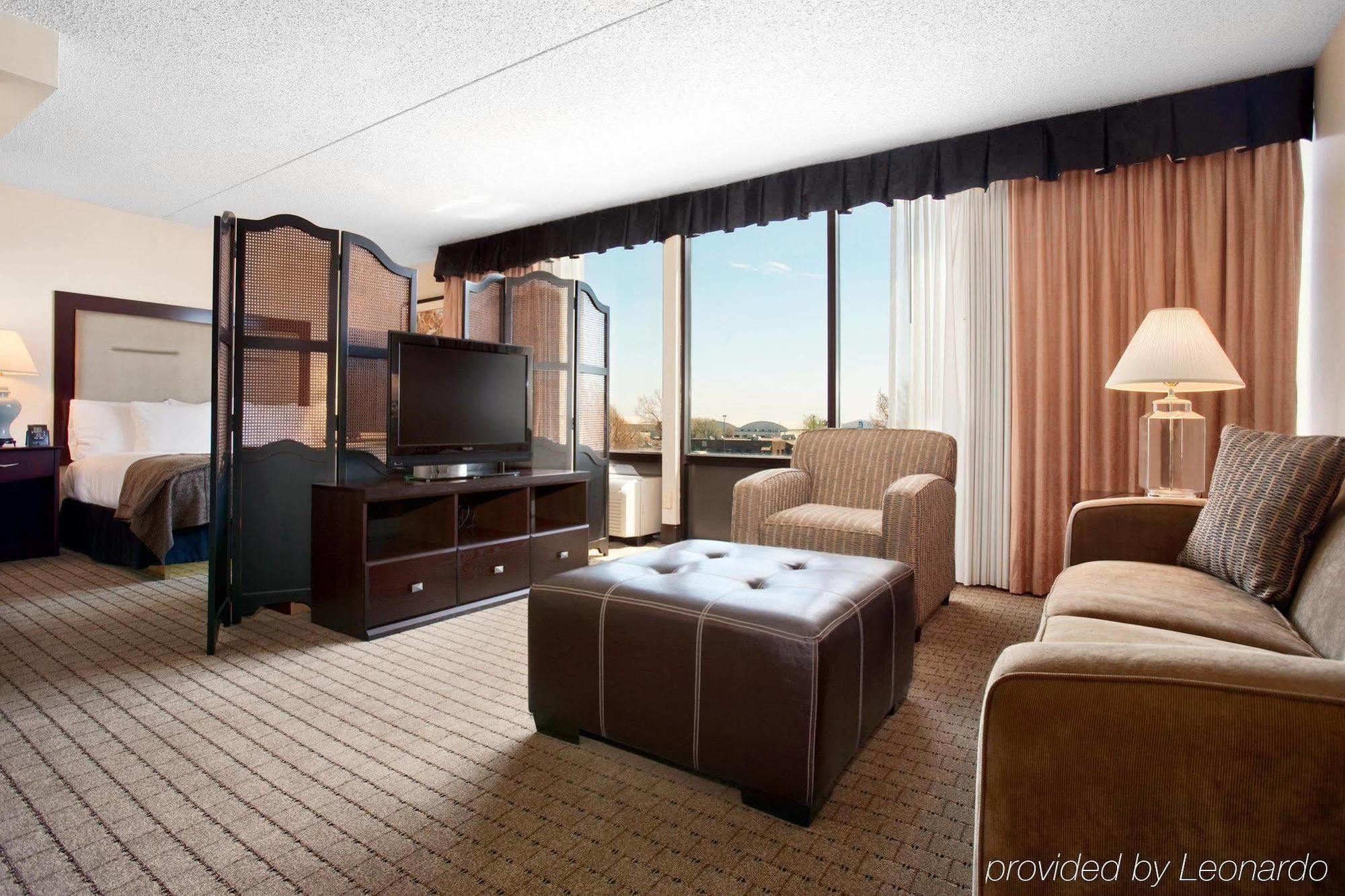 Doubletree By Hilton Wichita Airport Hotel Cameră foto